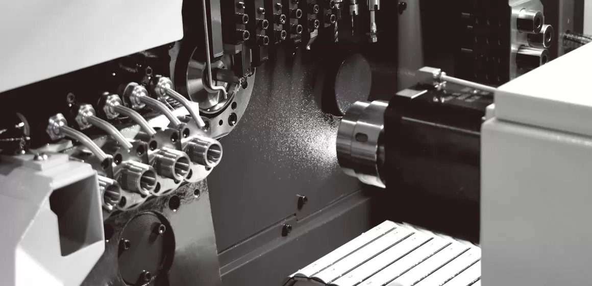 Componentes del torno automático de corte CNC
