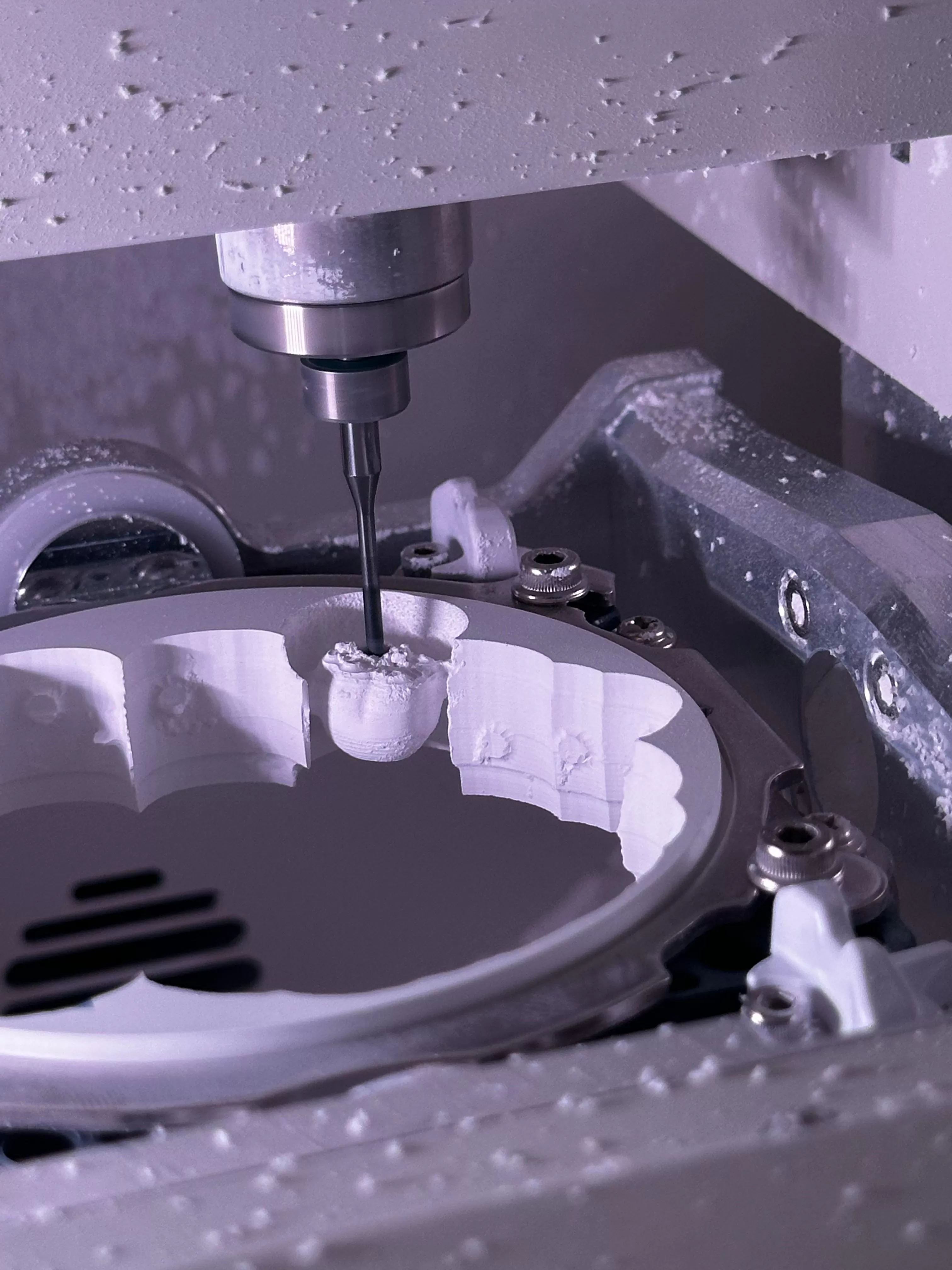 Fresadora vertical CNC